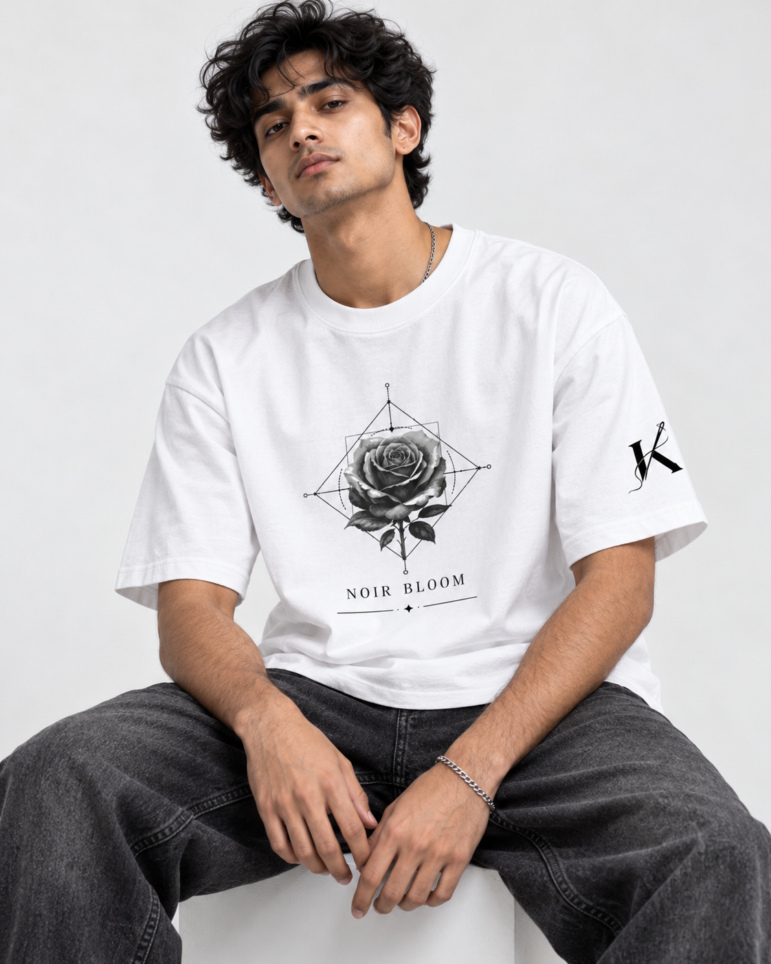 NOIR BLOOM Oversized Tee